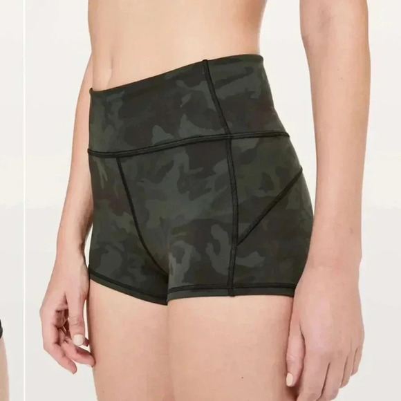 Lululemon In Movement Short Everlux 2.5" Incognito Camo Multi Gator Green 10 - Picture 4 of 9